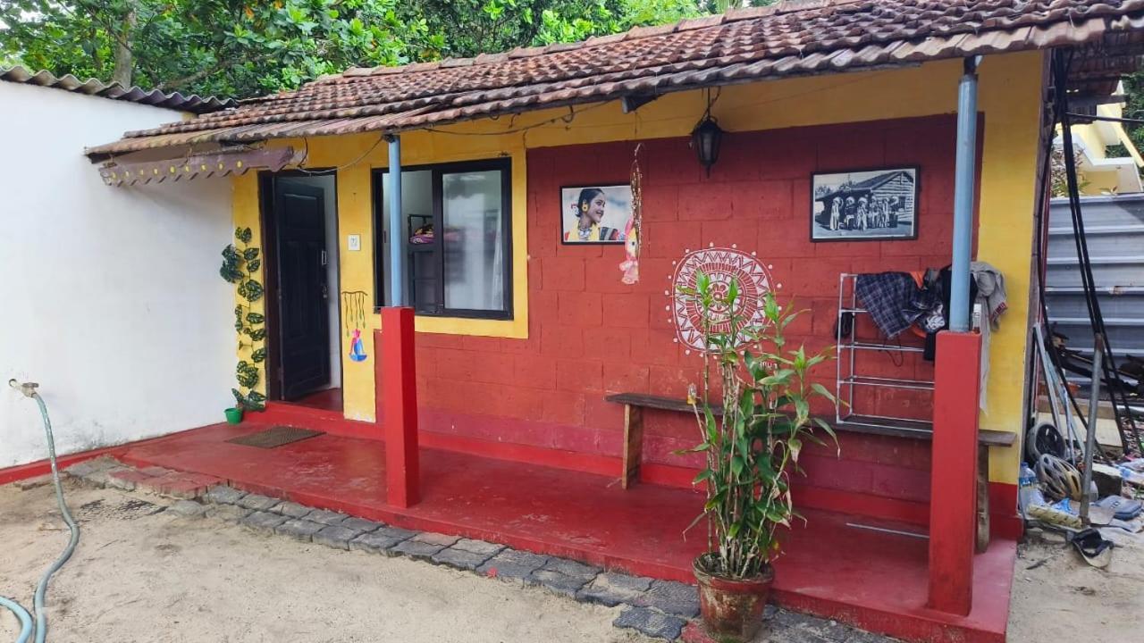 Funky Art Beach House Alappuzha Buitenkant foto