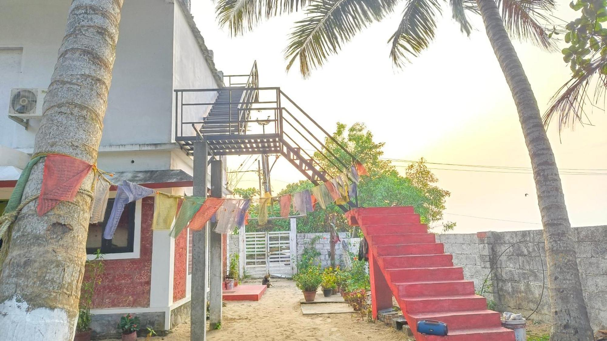 Funky Art Beach House Alappuzha Buitenkant foto