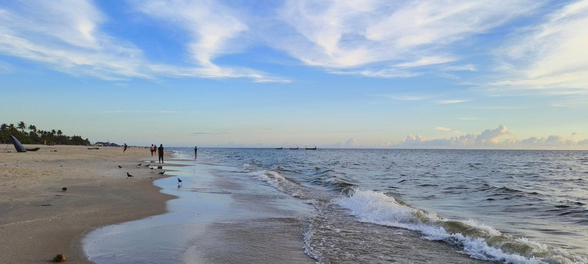 Funky Art Beach House Alappuzha Buitenkant foto